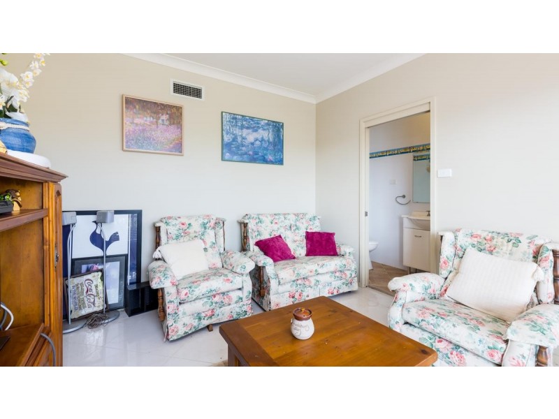 39 Alkrington Avenue, Fishing Point NSW 2283