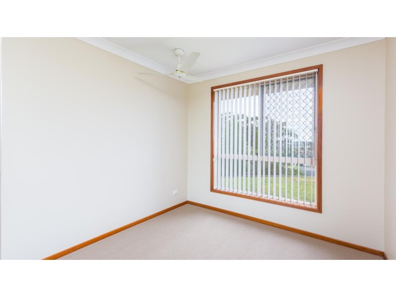 1 Roscrea Crescent, Mount Hutton NSW 2290