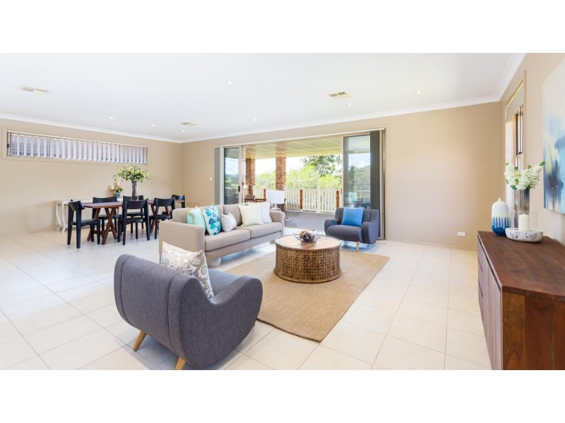 45 Lawson Road, Macquarie Hills NSW 2285