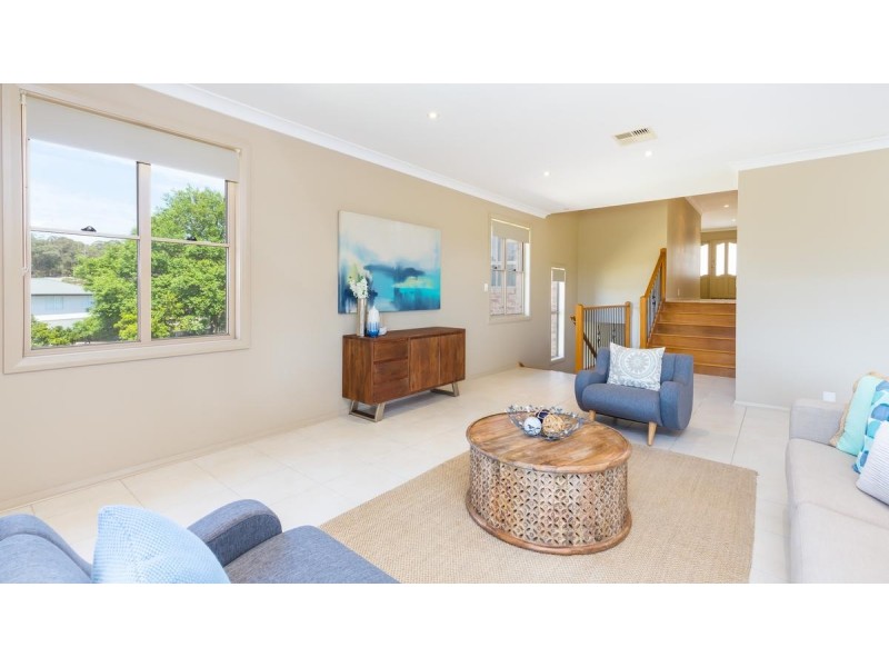 45 Lawson Road, Macquarie Hills NSW 2285