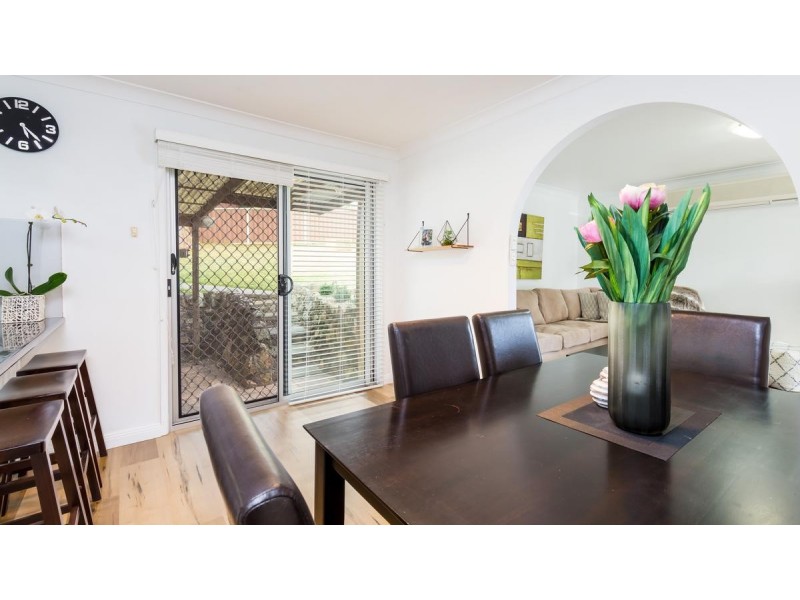 100 Lawson Road, Macquarie Hills NSW 2285