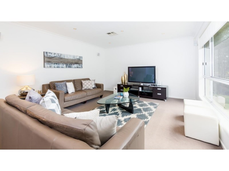 9 Plumridge Close, Warners Bay NSW 2282