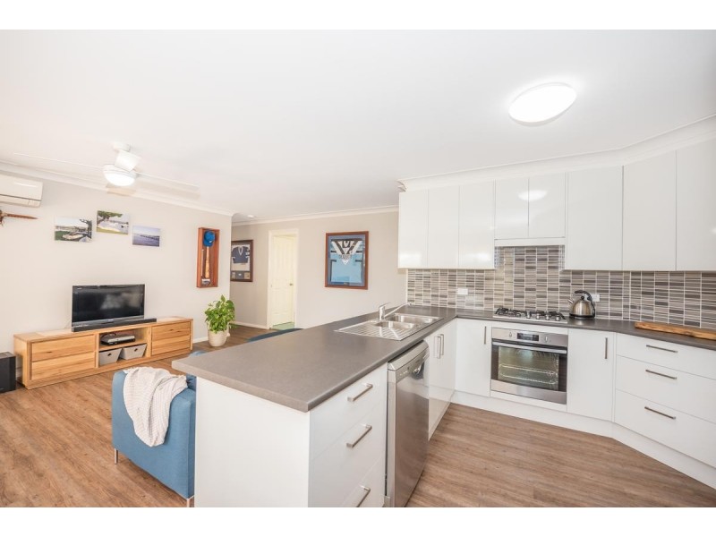 6 Morinda Court, Valentine NSW 2280