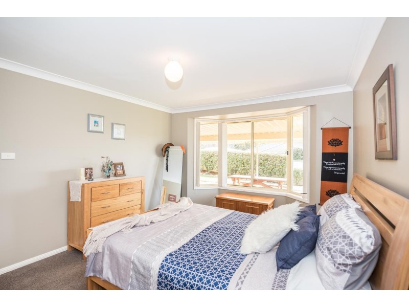 6 Morinda Court, Valentine NSW 2280