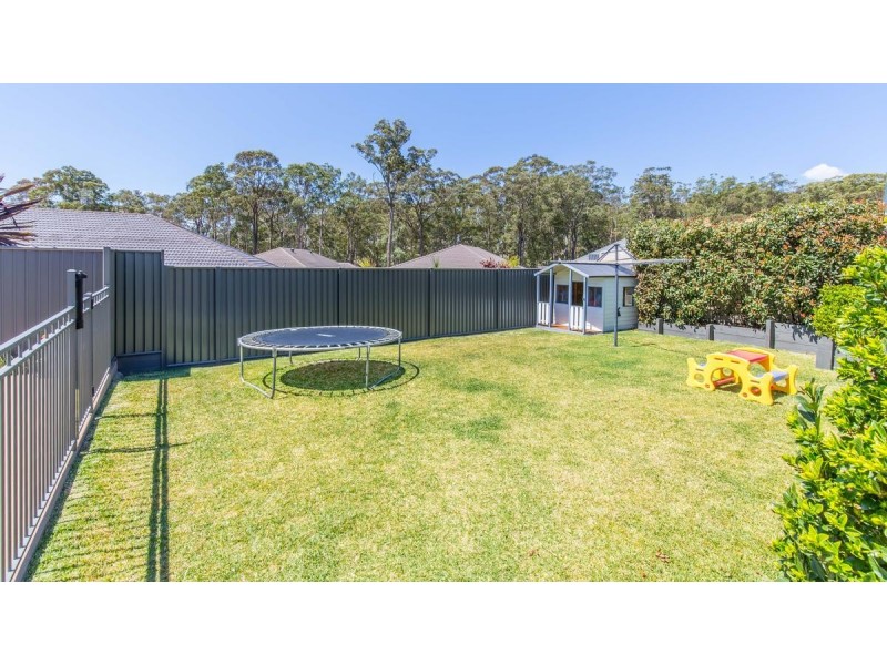 5 Rosella Street, Fletcher NSW 2287