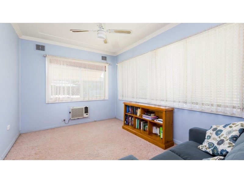 13 Marks Street, Belmont NSW 2280