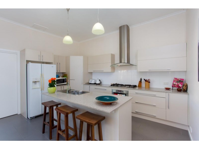 9 Gulliver Street, Hamilton NSW 2303