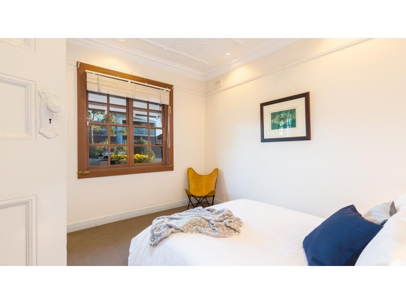 4 Thomas Street, Hamilton South NSW 2303