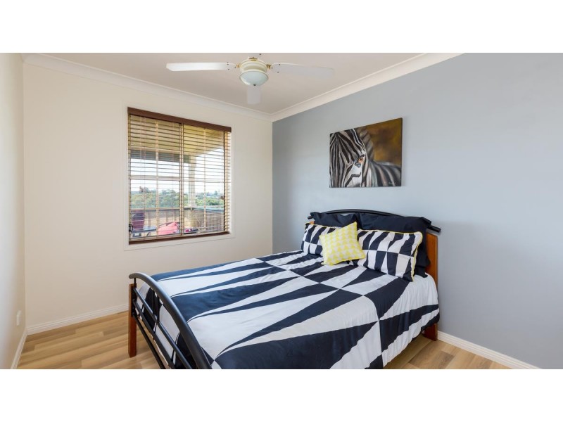 17 Hillview Crescent, Macquarie Hills NSW 2285
