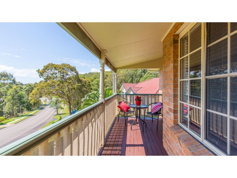 17 Hillview Crescent, Macquarie Hills NSW 2285