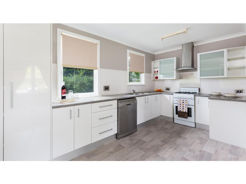 1 Carbeen Street, Gateshead NSW 2290