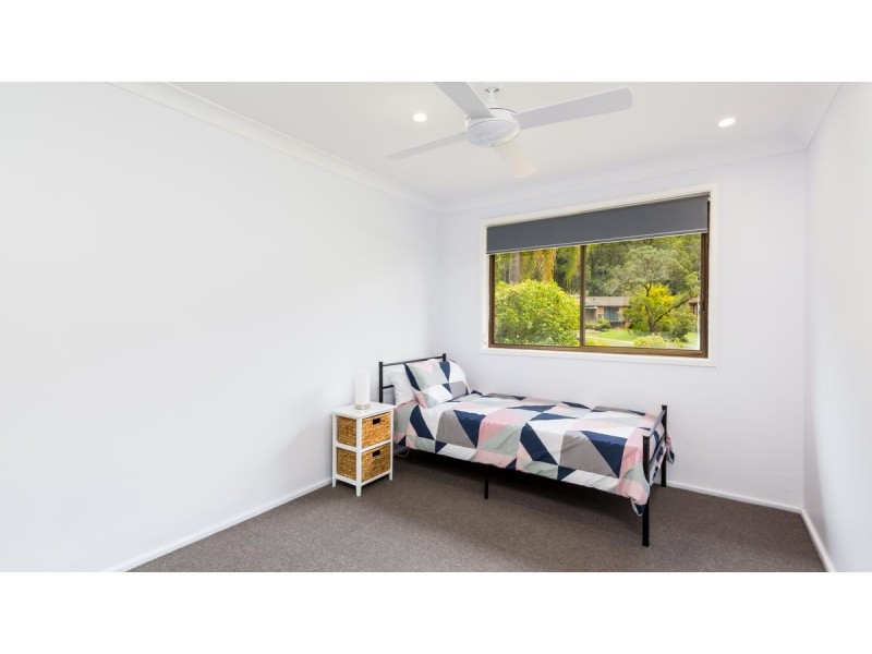 13 Rutherglen Place, Macquarie Hills NSW 2285