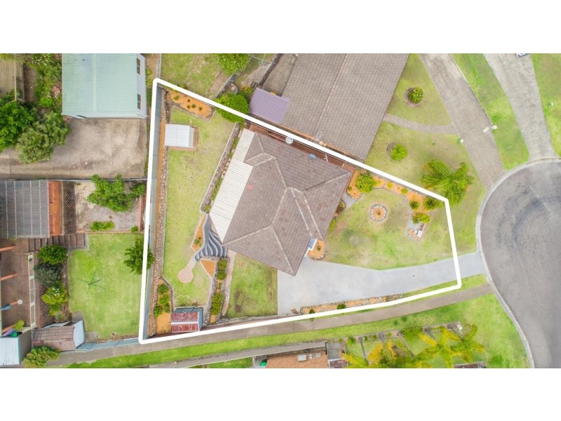 13 Rutherglen Place, Macquarie Hills NSW 2285