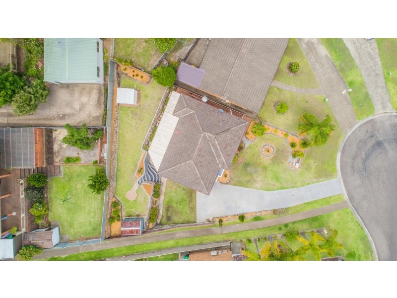 13 Rutherglen Place, Macquarie Hills NSW 2285