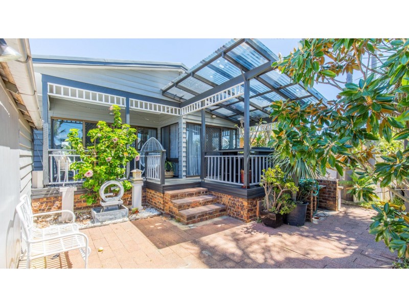 9 Waratah Street, Kahibah NSW 2290