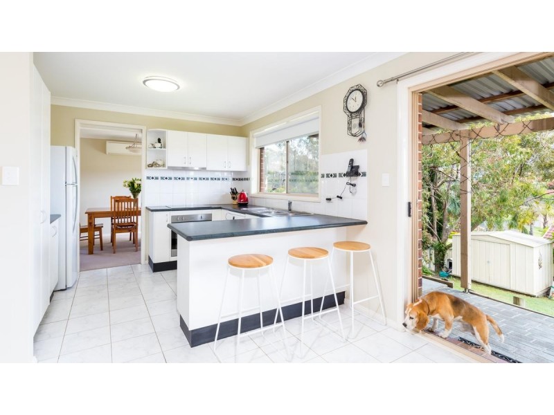 1 Canopus Close, Marmong Point NSW 2284