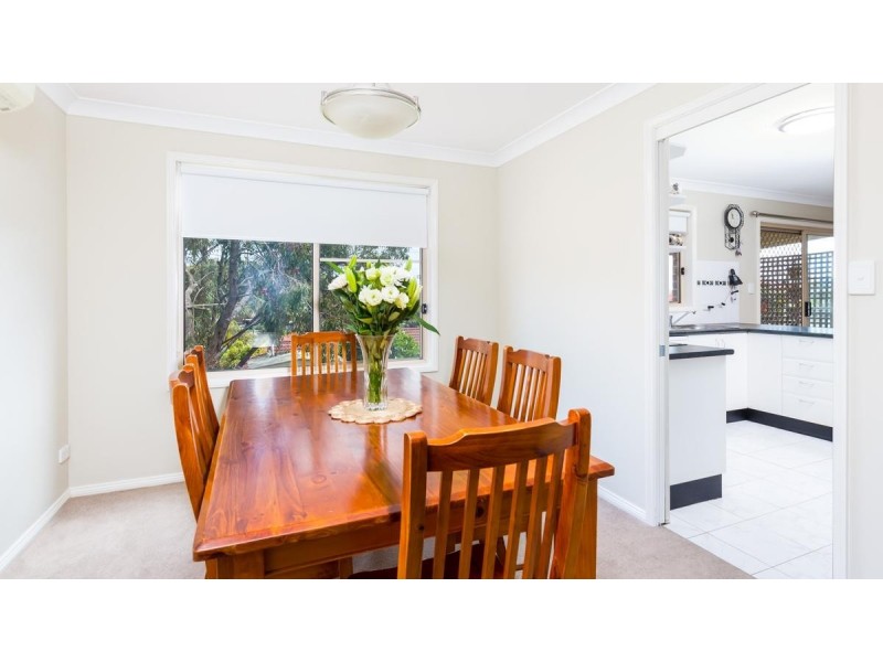1 Canopus Close, Marmong Point NSW 2284