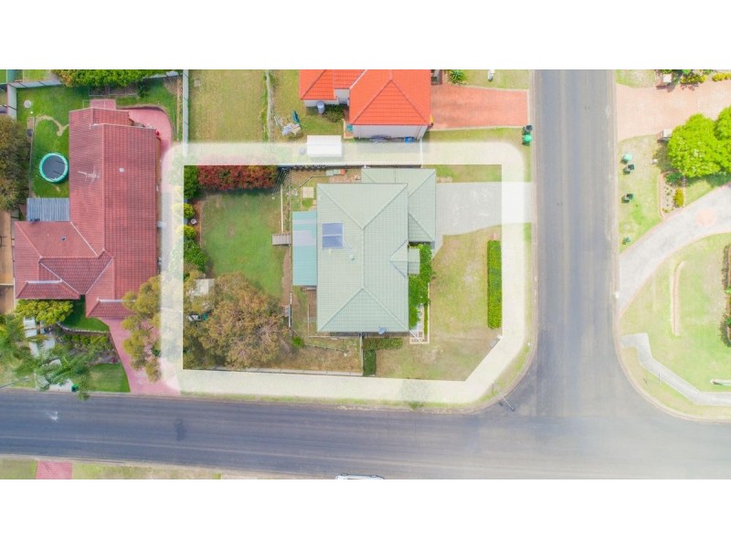 1 Canopus Close, Marmong Point NSW 2284