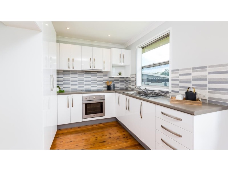 33 Jonathan Street, Warners Bay NSW 2282