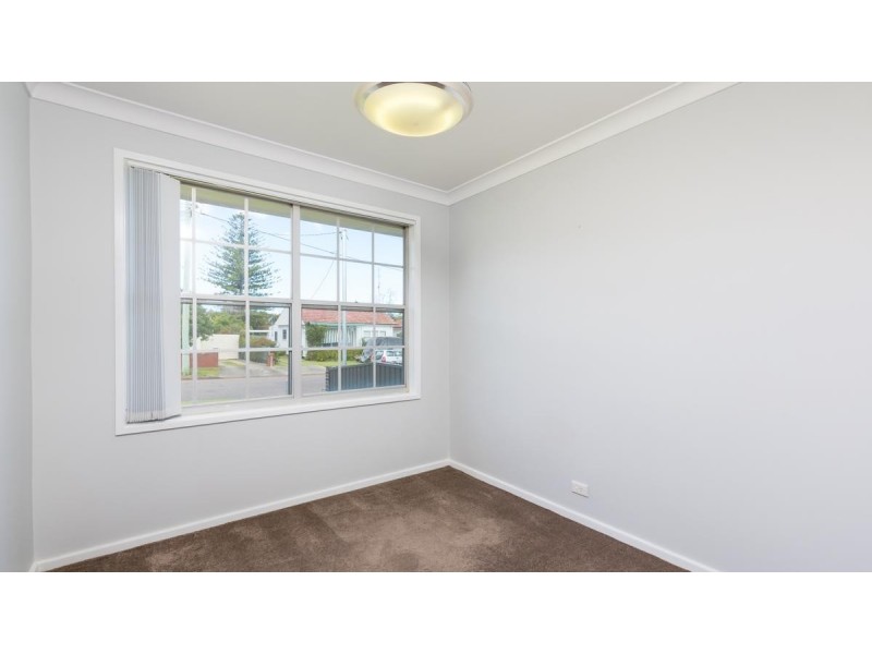 33 Jonathan Street, Warners Bay NSW 2282