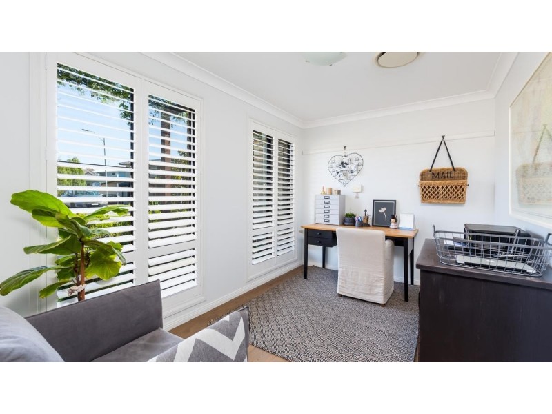 6 Milloba Close, Warners Bay NSW 2282