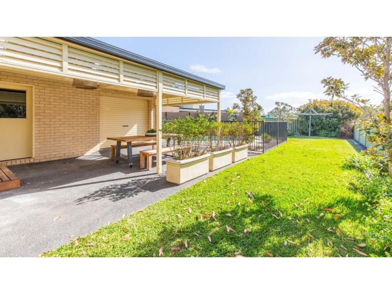 6 Milloba Close, Warners Bay NSW 2282