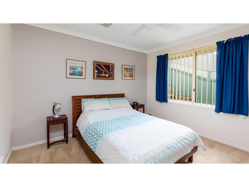 1 Elkhorn Close, Garden Suburb NSW 2289