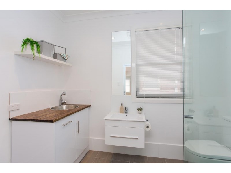 60 Fourth Street, Boolaroo NSW 2284