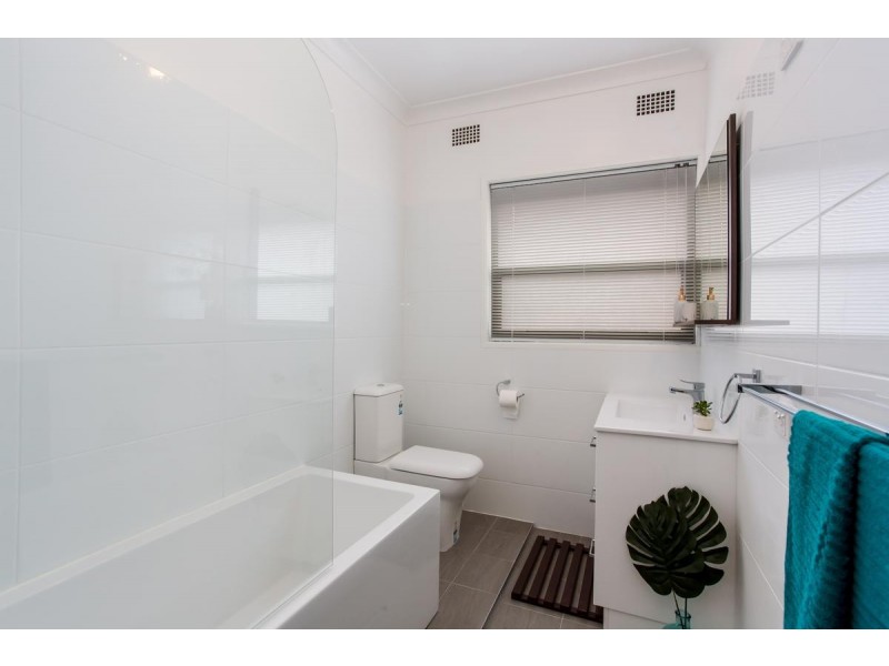 60 Fourth Street, Boolaroo NSW 2284