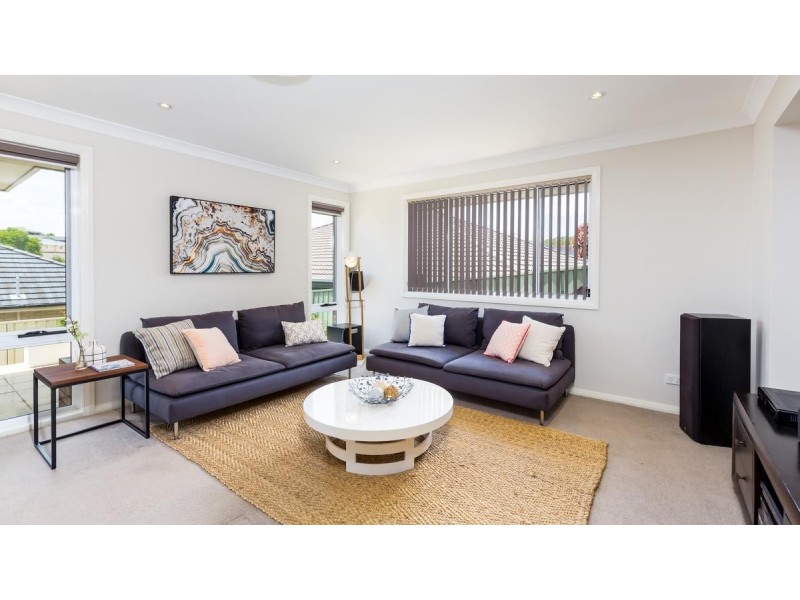 25 Fitzwilliam Circuit, Macquarie Hills NSW 2285