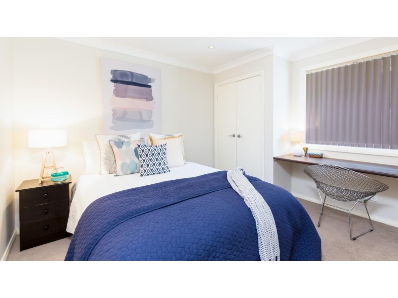 25 Fitzwilliam Circuit, Macquarie Hills NSW 2285
