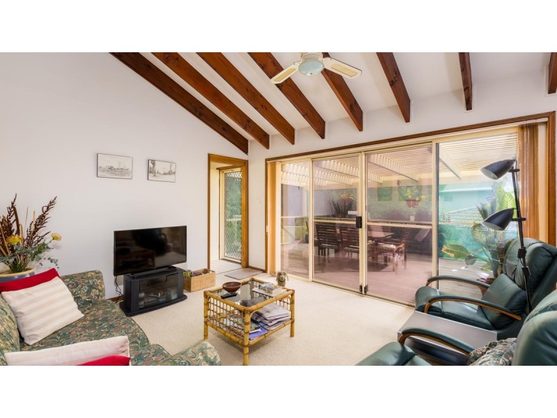 6 Kylie Close, Marmong Point NSW 2284