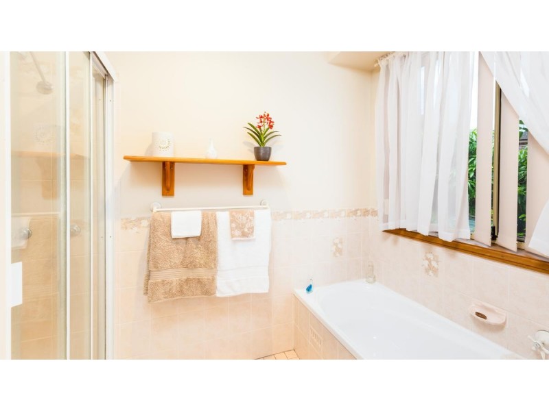 6 Kylie Close, Marmong Point NSW 2284