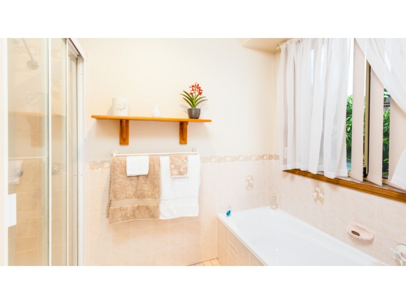 6 Kylie Close, Marmong Point NSW 2284