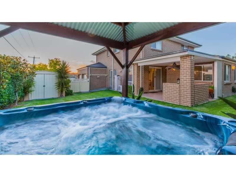 61 Crawford Lane, Mount Hutton NSW 2290