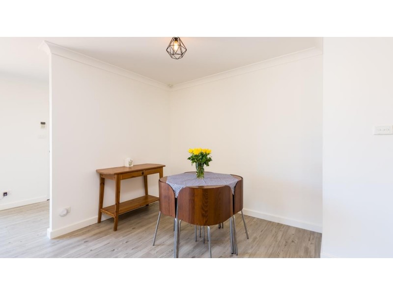 7 Roscrea Crescent, Mount Hutton NSW 2290