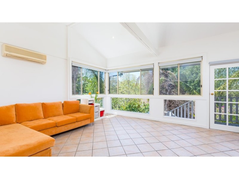 7 Roscrea Crescent, Mount Hutton NSW 2290