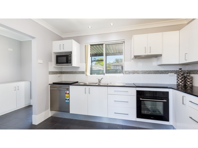 25 Mallee Street, Gateshead NSW 2290