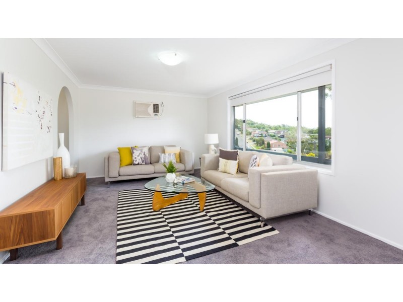 31 Amsdale Avenue, Macquarie Hills NSW 2285