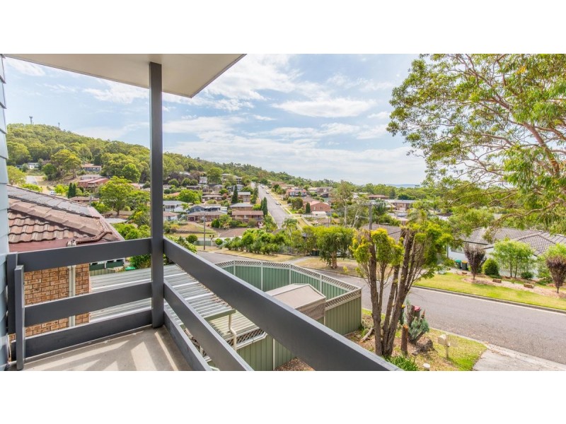 31 Amsdale Avenue, Macquarie Hills NSW 2285