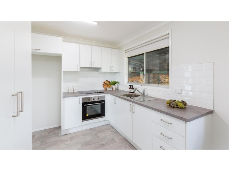 31 Amsdale Avenue, Macquarie Hills NSW 2285