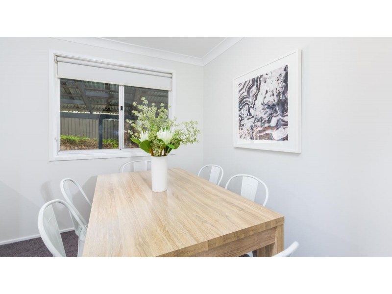 31 Amsdale Avenue, Macquarie Hills NSW 2285