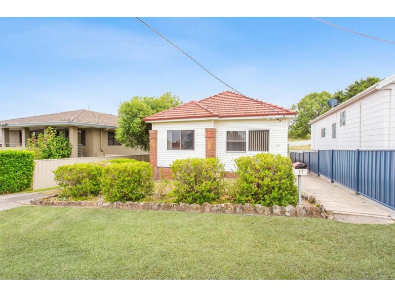 17 Eighth Street, Speers Point NSW 2284