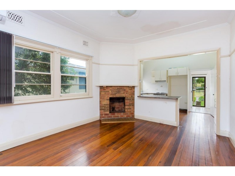 17 Eighth Street, Speers Point NSW 2284