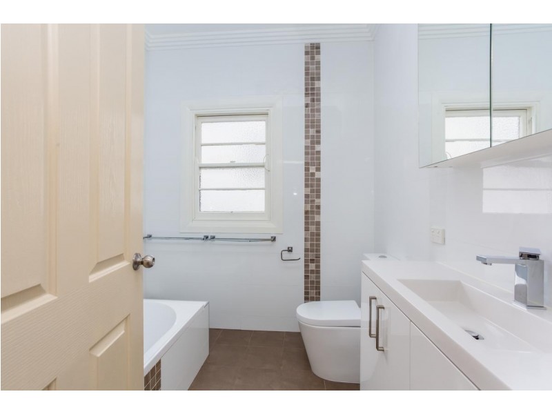 17 Eighth Street, Speers Point NSW 2284