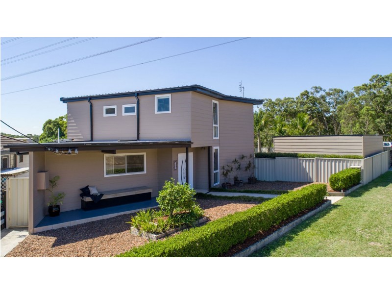 1 Granada Avenue, Macquarie Hills NSW 2285