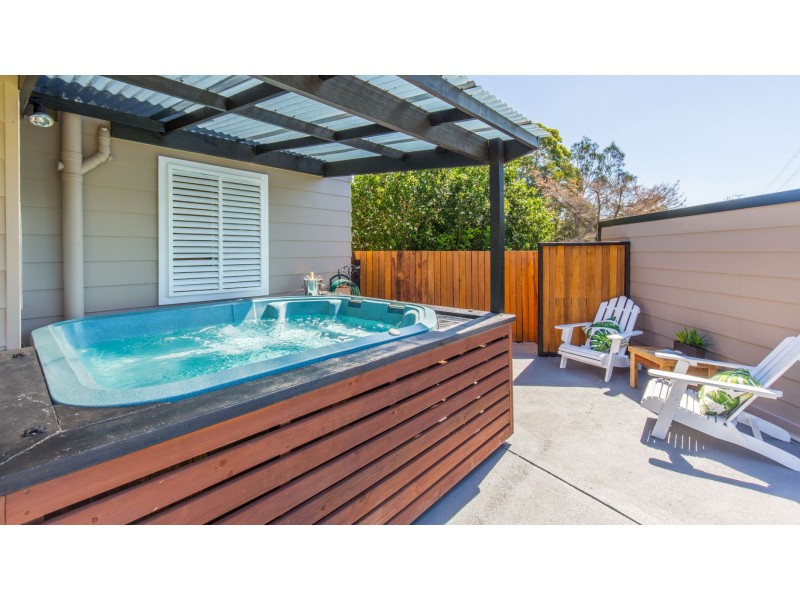 1 Granada Avenue, Macquarie Hills NSW 2285