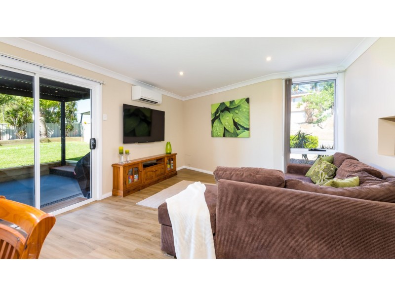 1 Granada Avenue, Macquarie Hills NSW 2285