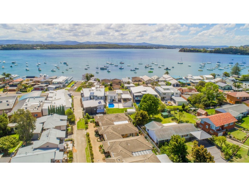 4/14 Berringar Road, Valentine NSW 2280