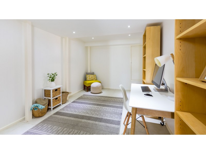 37 Pasadena Crescent, Macquarie Hills NSW 2285